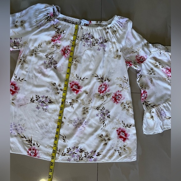 Fever Women's Top Size‎ M Multicolored Floral Round Neck Ruffle slevees - Picture 7 of 15